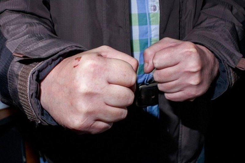Устроить драку в алкомаркете пытался житель Кировска Устроить драку в алкомаркете пытался житель Кировска