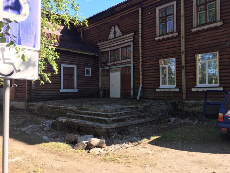 Восстанавливают уникальное здание ДК в Зеленоборском Восстанавливают уникальное здание ДК в Зеленоборском