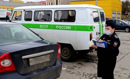 После ареста дорогой иномарки заплатил долг алиментщик из Колы После ареста дорогой иномарки заплатил долг алиментщик из Колы