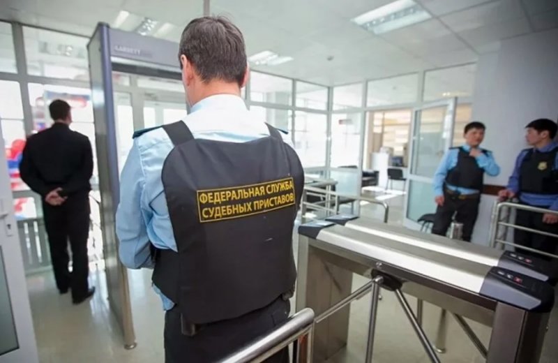 Ради поездки за границу северянка оплатила коммунальные долги Ради поездки за границу северянка оплатила коммунальные долги