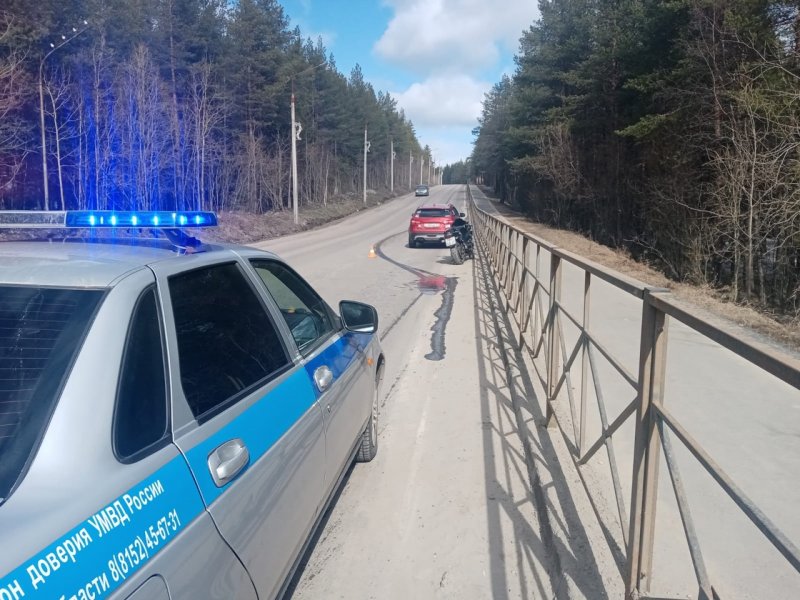 Мотоциклист врезался в забор в Кандалакше и попал в реанимацию Мотоциклист врезался в забор в Кандалакше и попал в реанимацию