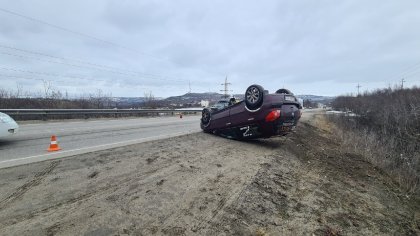 Z-автомобиль перевернулся на ровном месте в Североморске Z-автомобиль перевернулся на ровном месте в Североморске