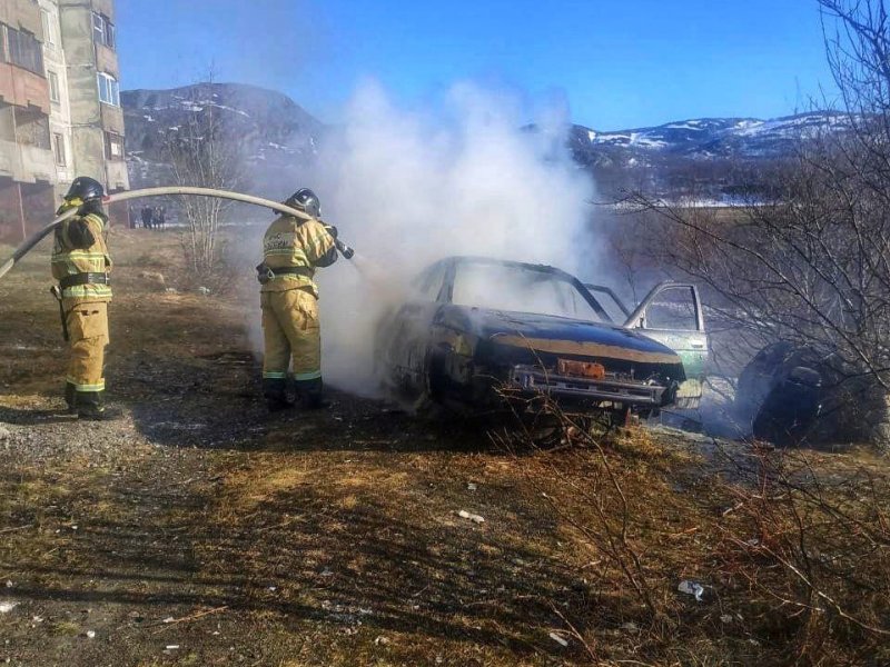 Полыхал ВАЗ в Видяево Полыхал ВАЗ в Видяево