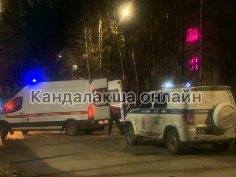 Ребенка сбили у детского центра в Кандалакше Ребенка сбили у детского центра в Кандалакше