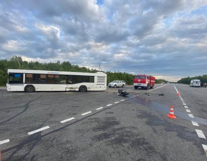 Погиб байкер в аварии с автобусом на автоподъезде к аэропорту Мурманска Погиб байкер в аварии с автобусом на автоподъезде к аэропорту Мурманска