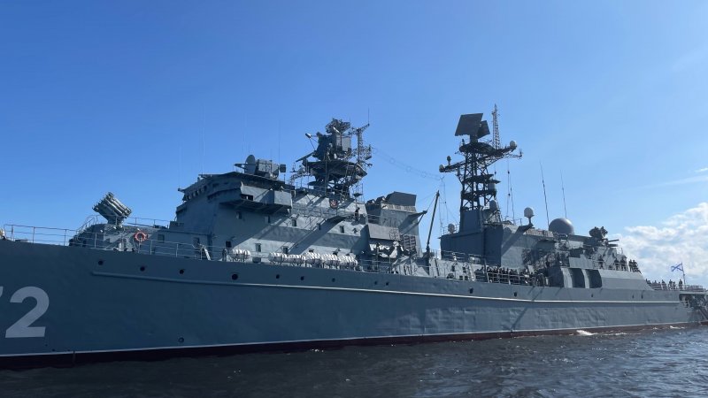 Онлайн покажут военно-морской парад в Североморске Онлайн покажут военно-морской парад в Североморске