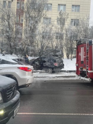 Выскочила на «встречку» и перевернулась иномарка в Мончегорском районе Выскочила на «встречку» и перевернулась иномарка в Мончегорском районе