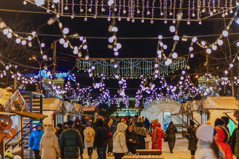 Месяц продлилась ярмарка в центре Мурманска Месяц продлилась ярмарка в центре Мурманска