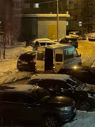 Благодаря трупному запаху в подъезде нашли покойника в Мурманске Благодаря трупному запаху в подъезде нашли покойника в Мурманске