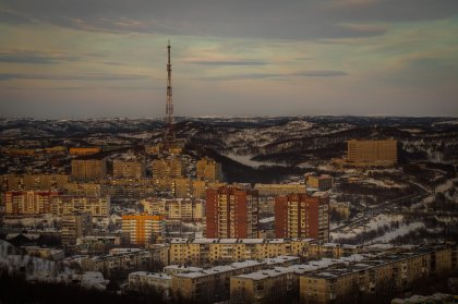 Пешехода сбили из-за гололеда в Мурманске Пешехода сбили из-за гололеда в Мурманске