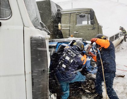 Три машины разбились на одном и том же участке «ленинградки» в Мурманске Три машины разбились на одном и том же участке «ленинградки» в Мурманске