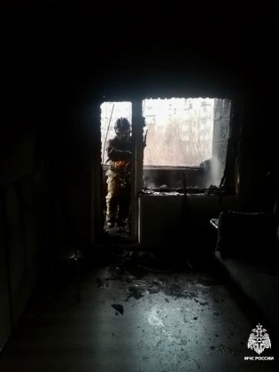 Сгорели 4 балкона в мурманской девятиэтажке Сгорели 4 балкона в мурманской девятиэтажке