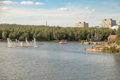 Прокуратура занялась тонувшей на Семеновском озере девочкой Прокуратура занялась тонувшей на Семеновском озере девочкой