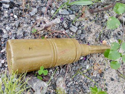 Новенькую гранату нашли на железнодорожной станции Оленегорск Новенькую гранату нашли на железнодорожной станции Оленегорск