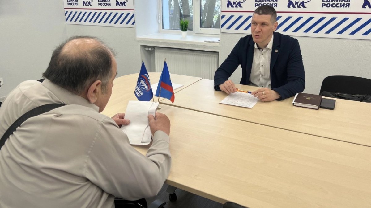 Депутаты Мурманска принимают граждан