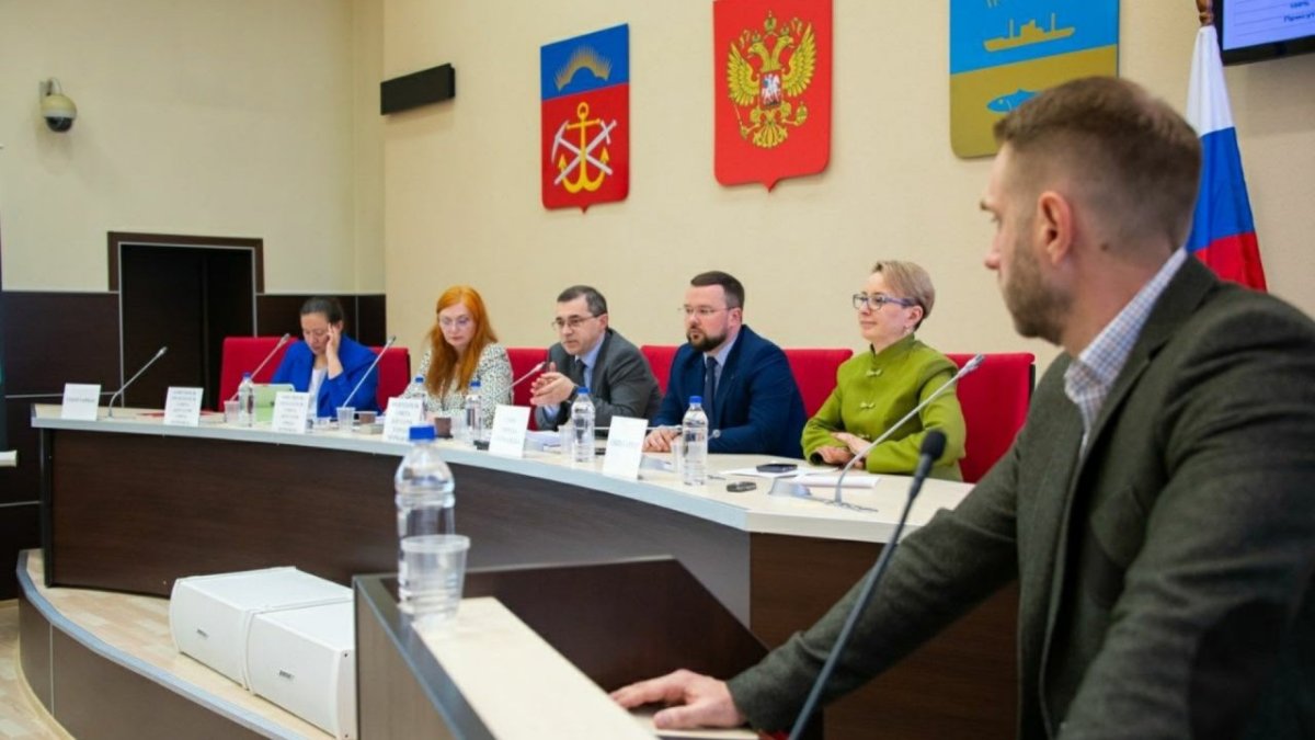 Заседание Горсовета в Мурманске
