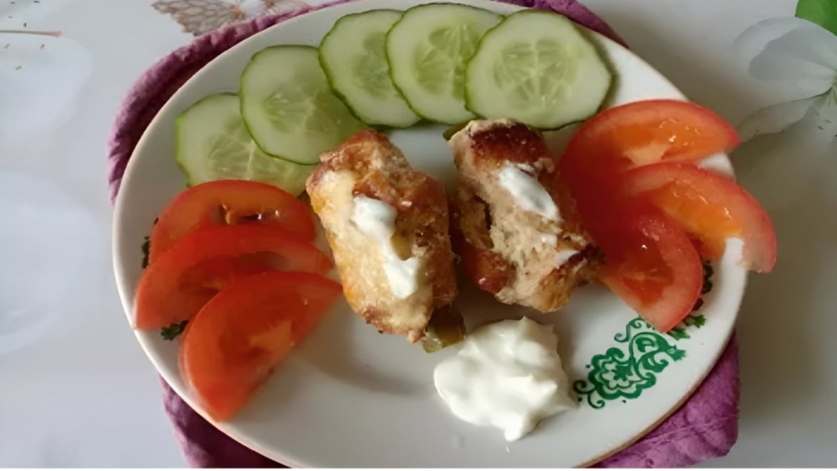 аппетитный ужин на тарелке