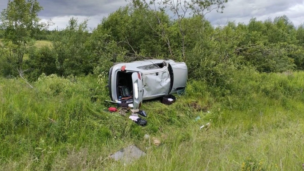 Перевернувшийся автомобиль