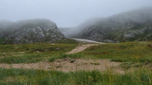 В природном парке «Териберка» инспекторы с погоней задержали мотоциклистов-нелегалов