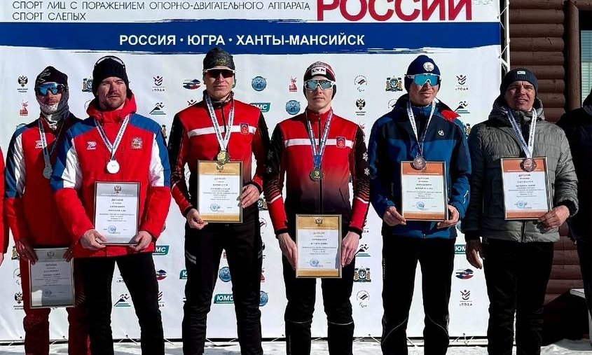 Мурманский лыжник завоевал две награды чемпионата России по спорту слепых