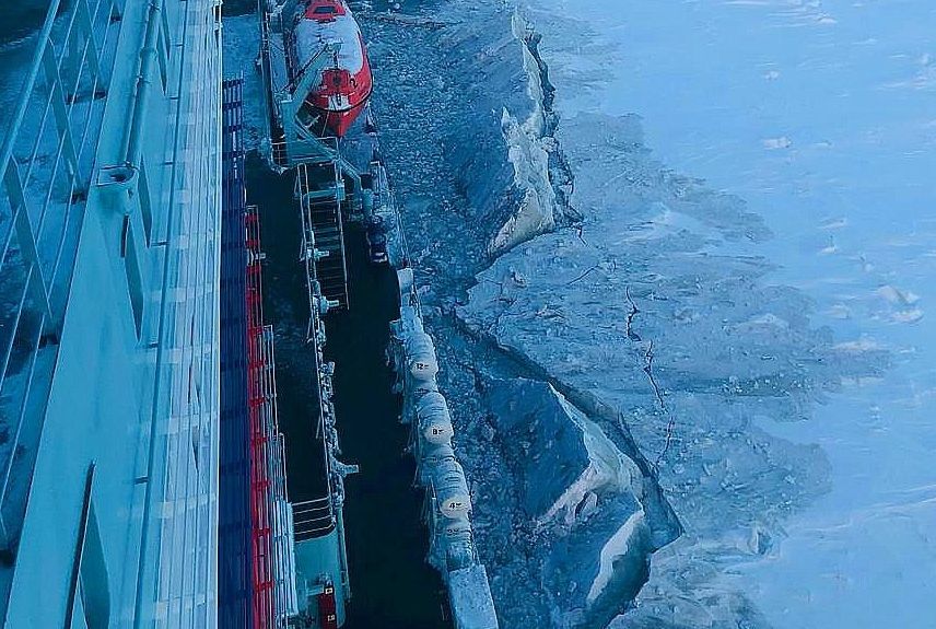 На Севморпути начались самые тяжёлые месяцы для судоходства
