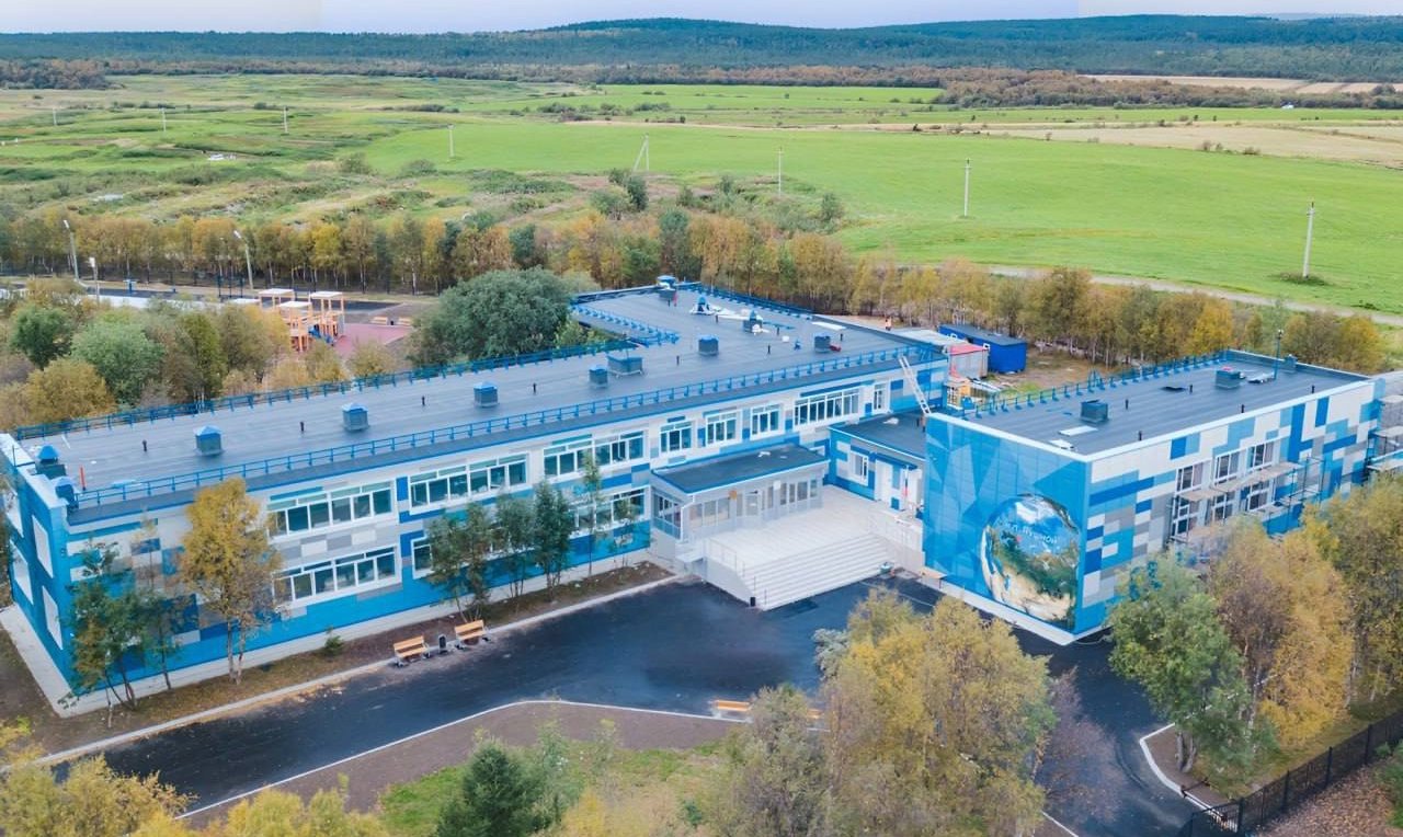 В Минпросвещения РФ показали модернизацию учебных заведений в стране на примере школы в Пушном