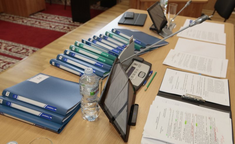 Решение о прекращении полномочий депутата Мурманской Облдумы рассмотрят после судебного приговора