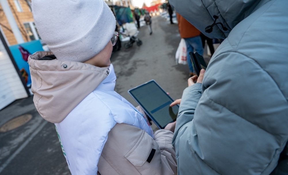 Волонтеры помогают голосовать за объекты благоустройства в столице Заполярья