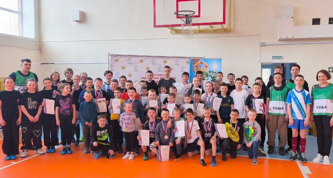 В Ловозере стартовал фестиваль по национальным видам спорта «Четыре сезона»