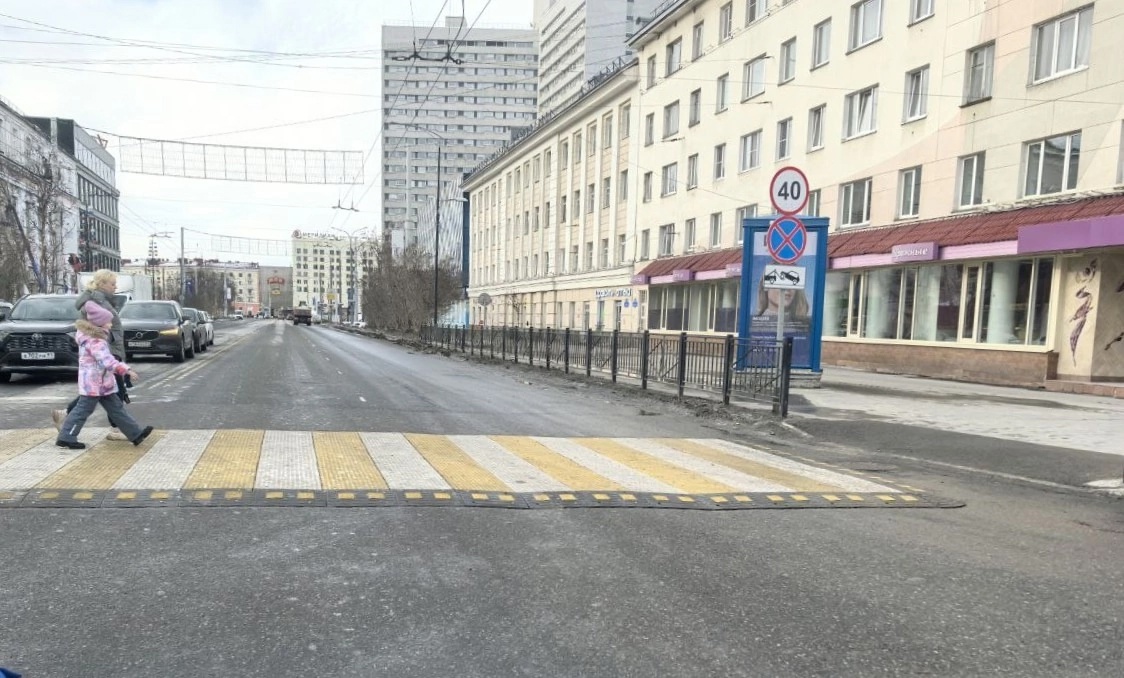 В Мурманской области ГАИ усилила контроль возле школ, детсадов и игровых площадок