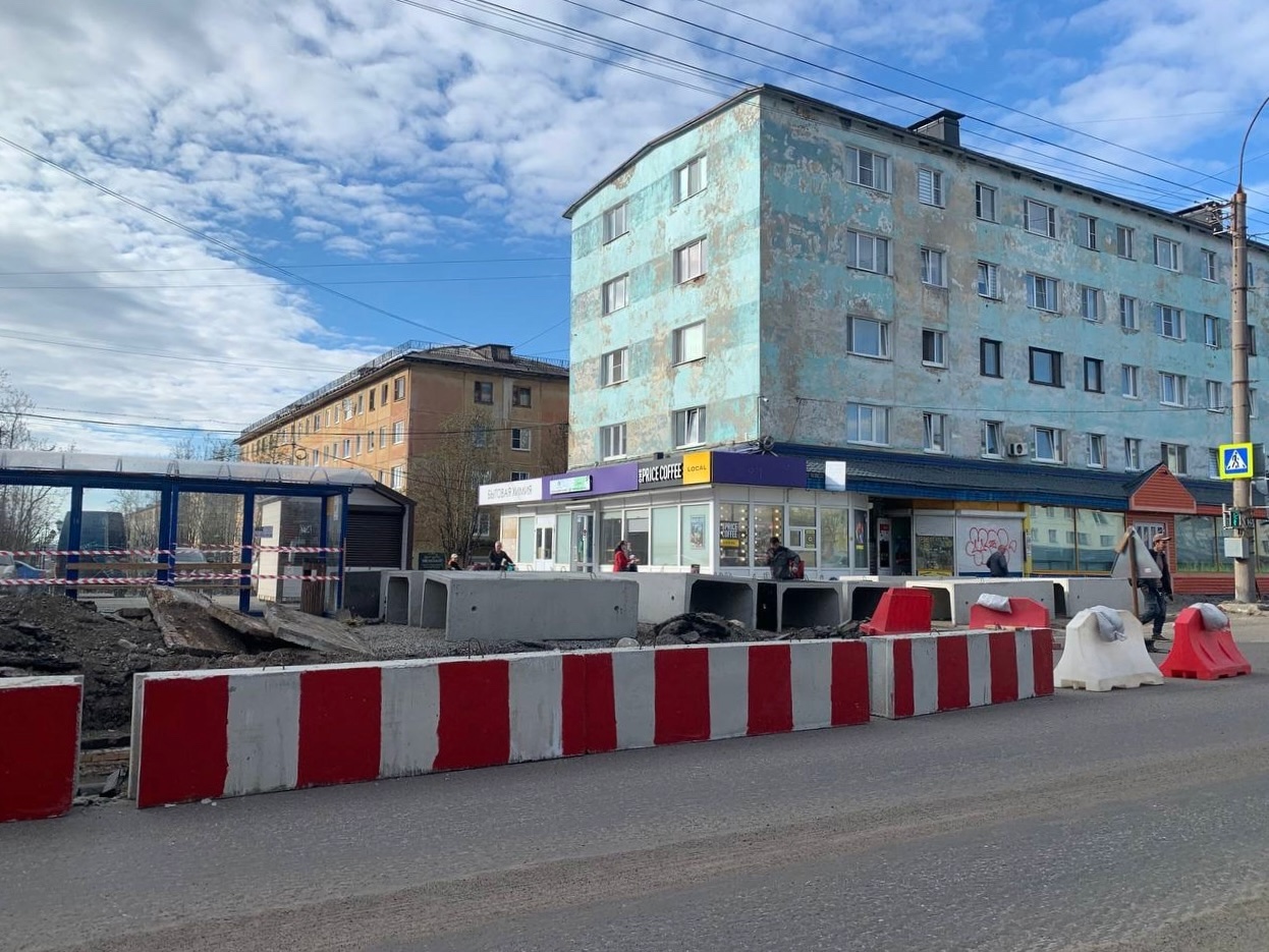 В Мурманске на Полярных Зорях заменят 2 км бордюров