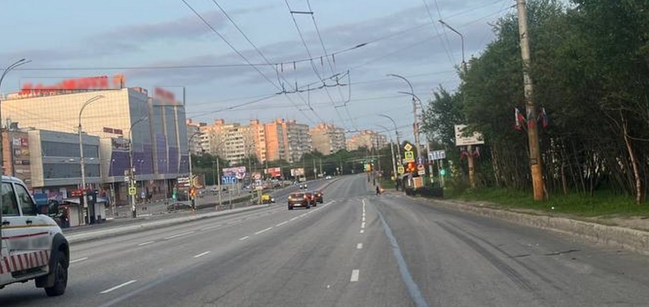 В столкновении трех авто в Мурманске пострадала автоледи — один из водителей был сильно пьян