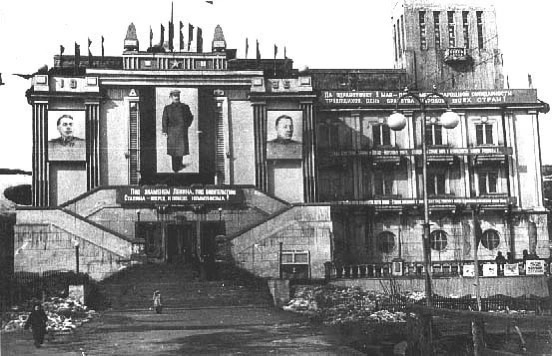 «Важна каждая деталь»: в Полярном собирают воспоминания о Доме офицеров флота
