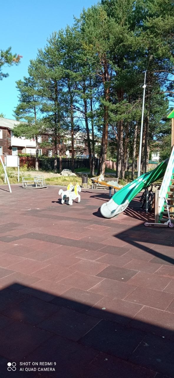 В детском городке Верхнетуломского восстановили освещение и добавят еще фонарей
