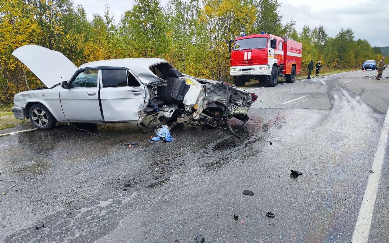 Пострадали два человека: на трассе в Ковдорском округе врезались Kia и «Волга»