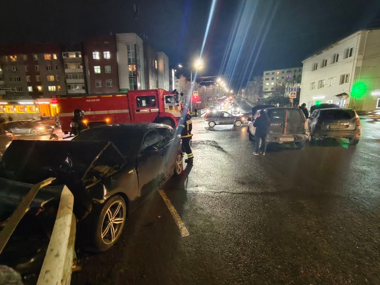 В центре Кировска в массовом ДТП пострадал человек