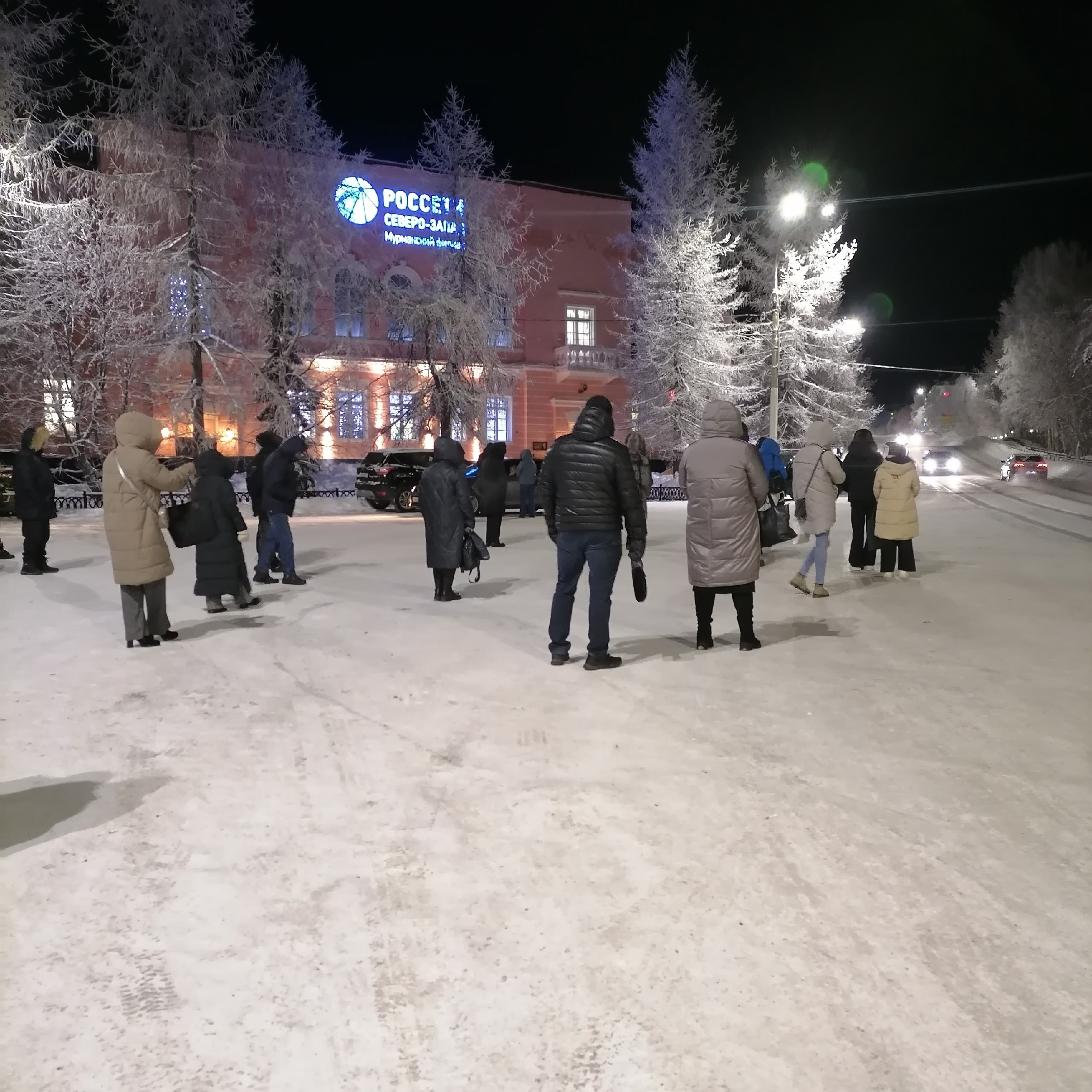 Жители Кольского округа: «В период морозов до -38° число транспорта в часы пик сильно снизилось»