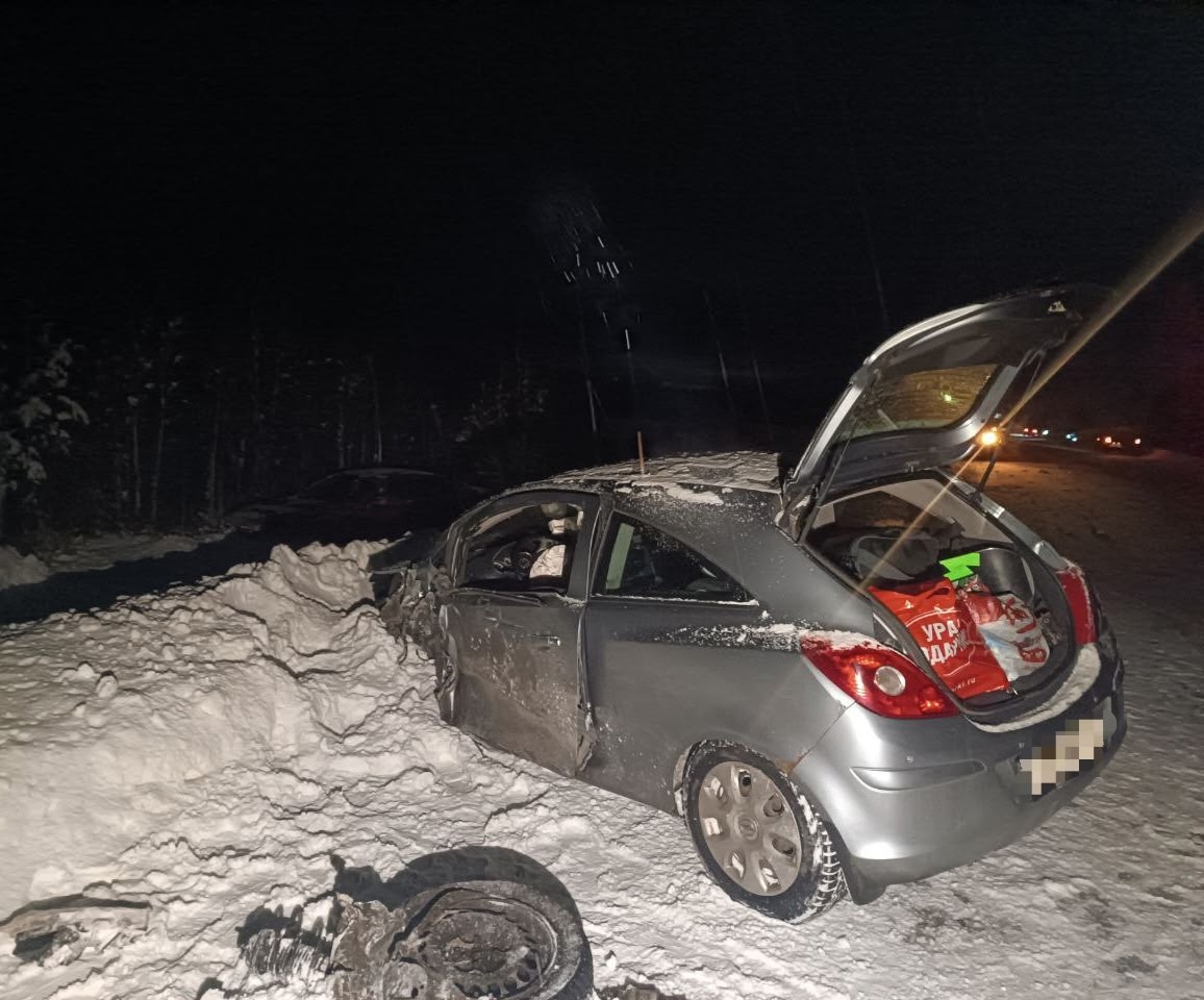 Возле Полярных Зорь в аварии с 4 легковушками и грузовиком пострадал ребенок
